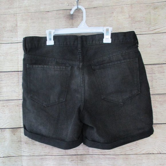 Old Navy Boyfriend Shorts 4 - Picture 2 of 8